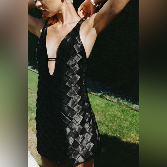 NWT Zara diamond satin pleated mini dress - Picture 3 of 4